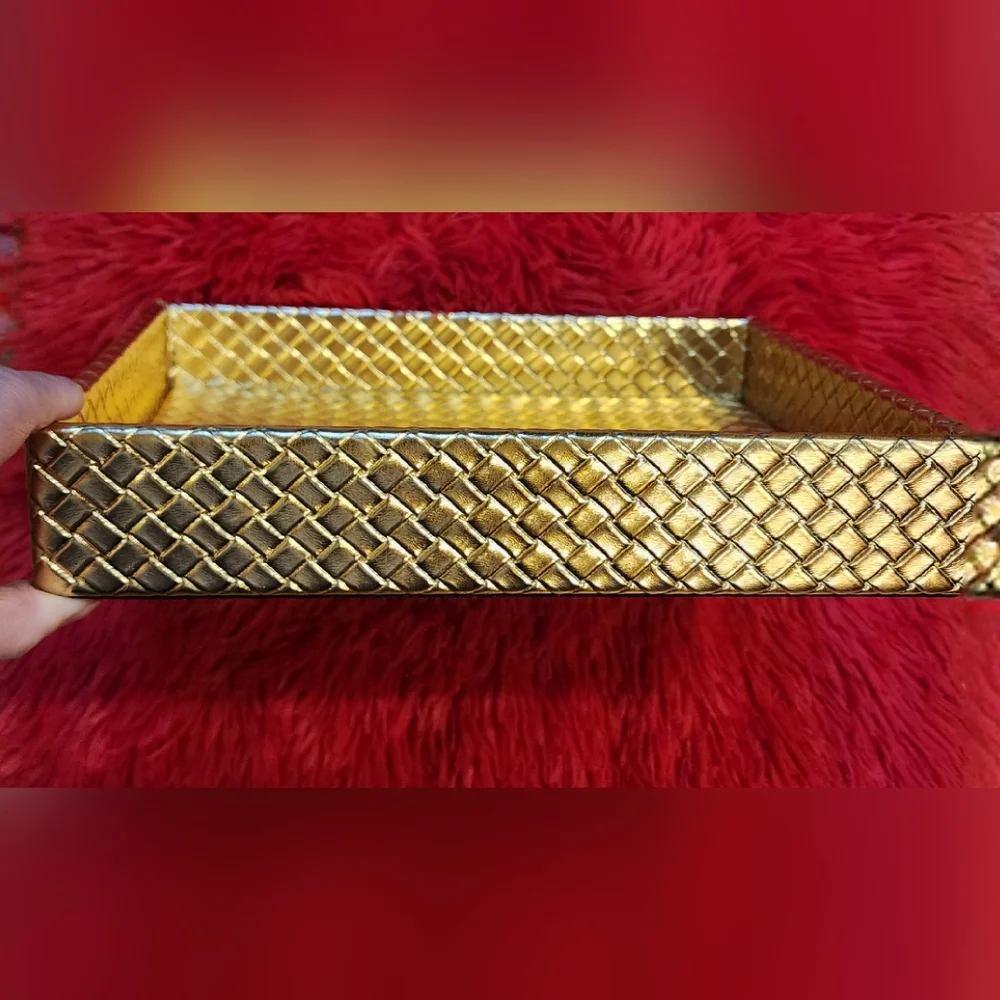 N/A gold toned
